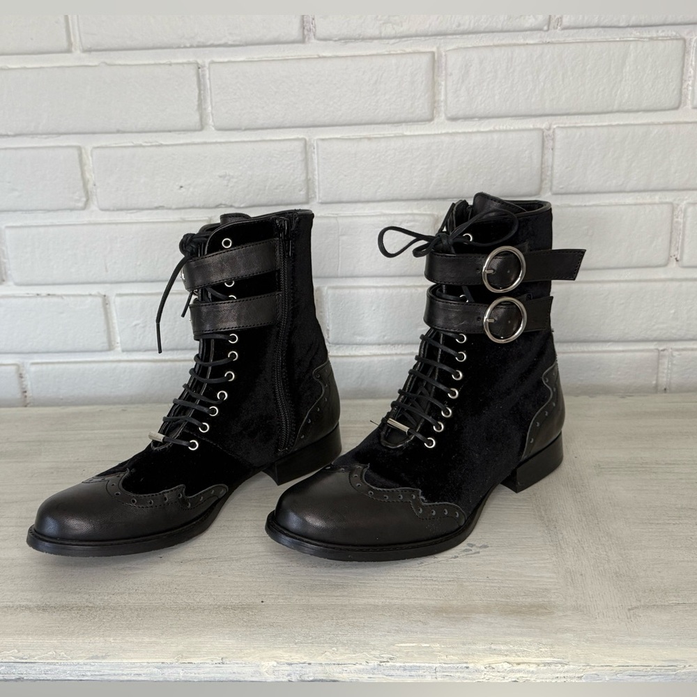 John Fluevog Black Women's Lace-Up Boots - Picture 2 of 16